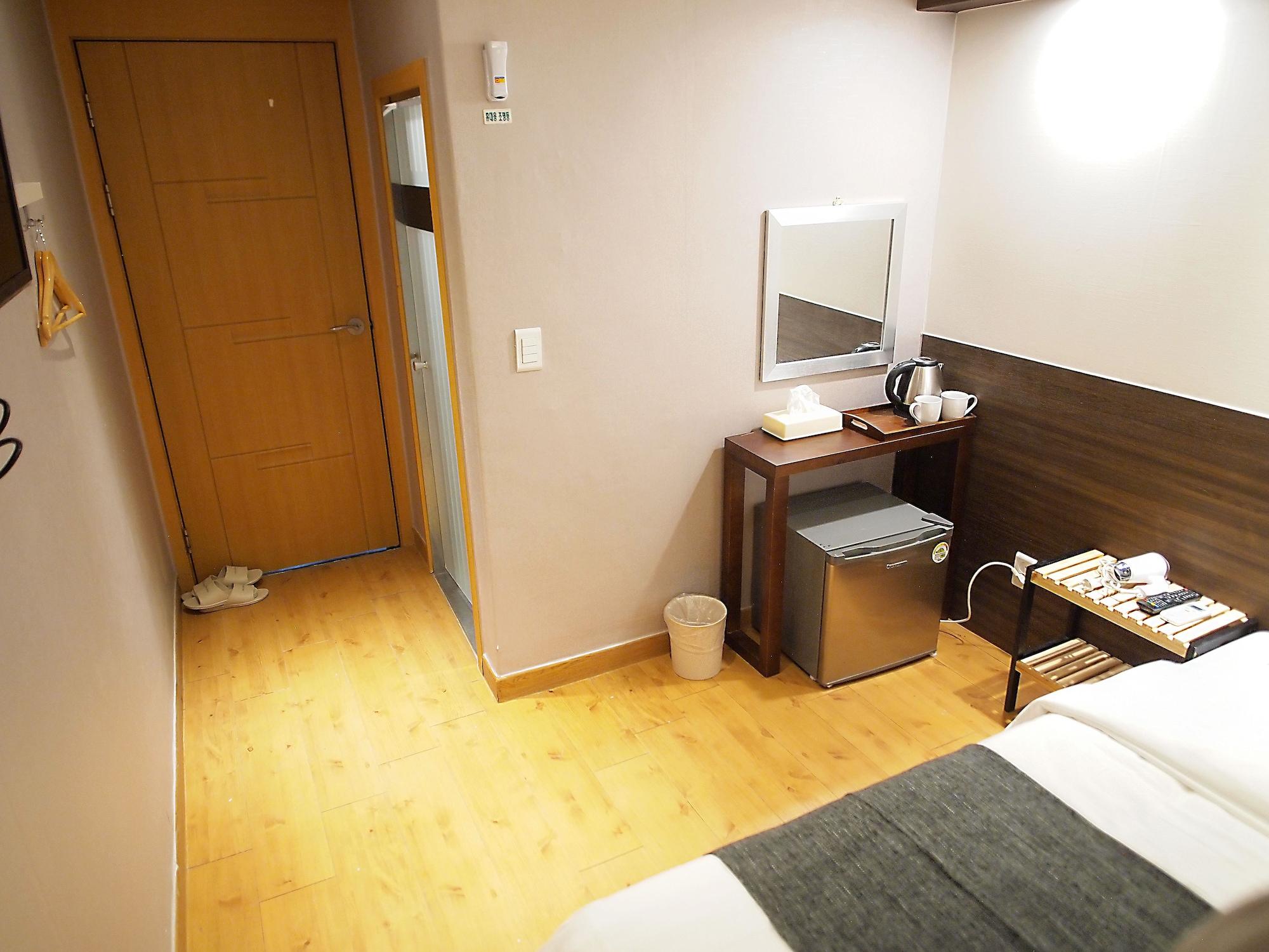 Hotel Park Hill Myeongdong Сеул Экстерьер фото